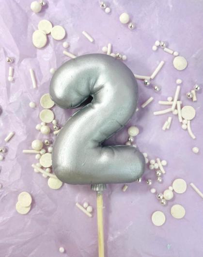 Фигурка из шоколадной глазури 