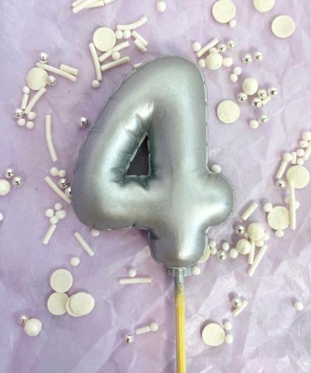 Фигурка из шоколадной глазури 